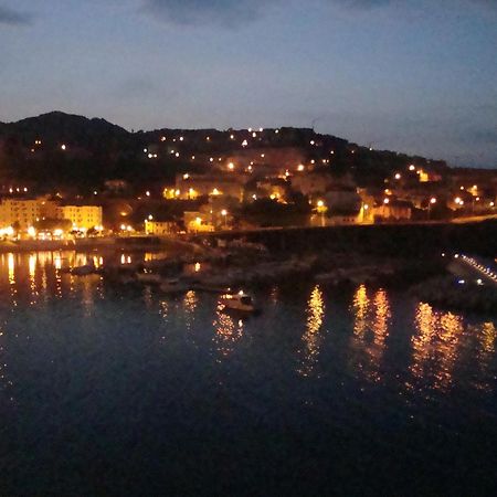 Hotel La Vigie - Face A La Mer Cerbere Luaran gambar